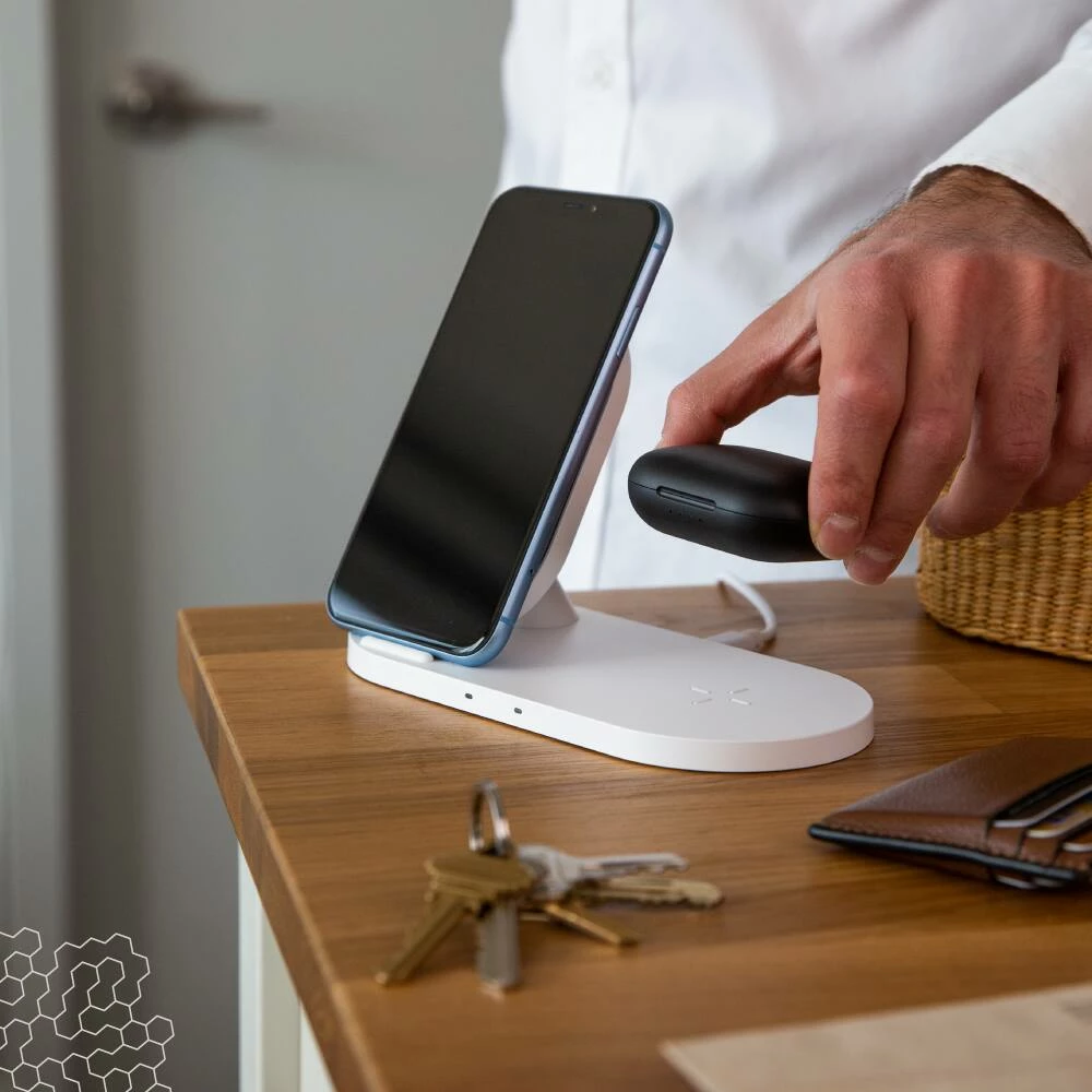 Bluehive 10W Fabric Wireless Charging Stand & Pad, Compatible With Most Qi-Enabled Devices - Image 11