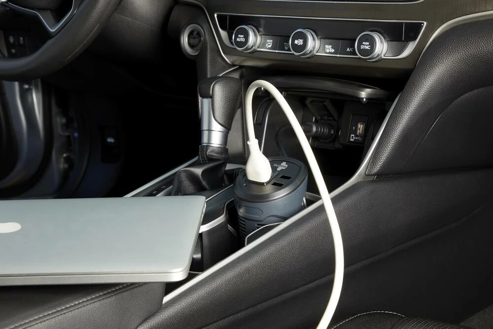 Bluehive 120W Cup Holder Power Inverter - Image 6