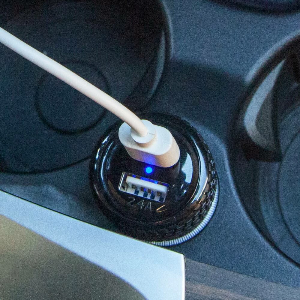 Bluehive 24 Watt Tire Pattern Car Charger With Dual USB-A Ports, Black - Image 8