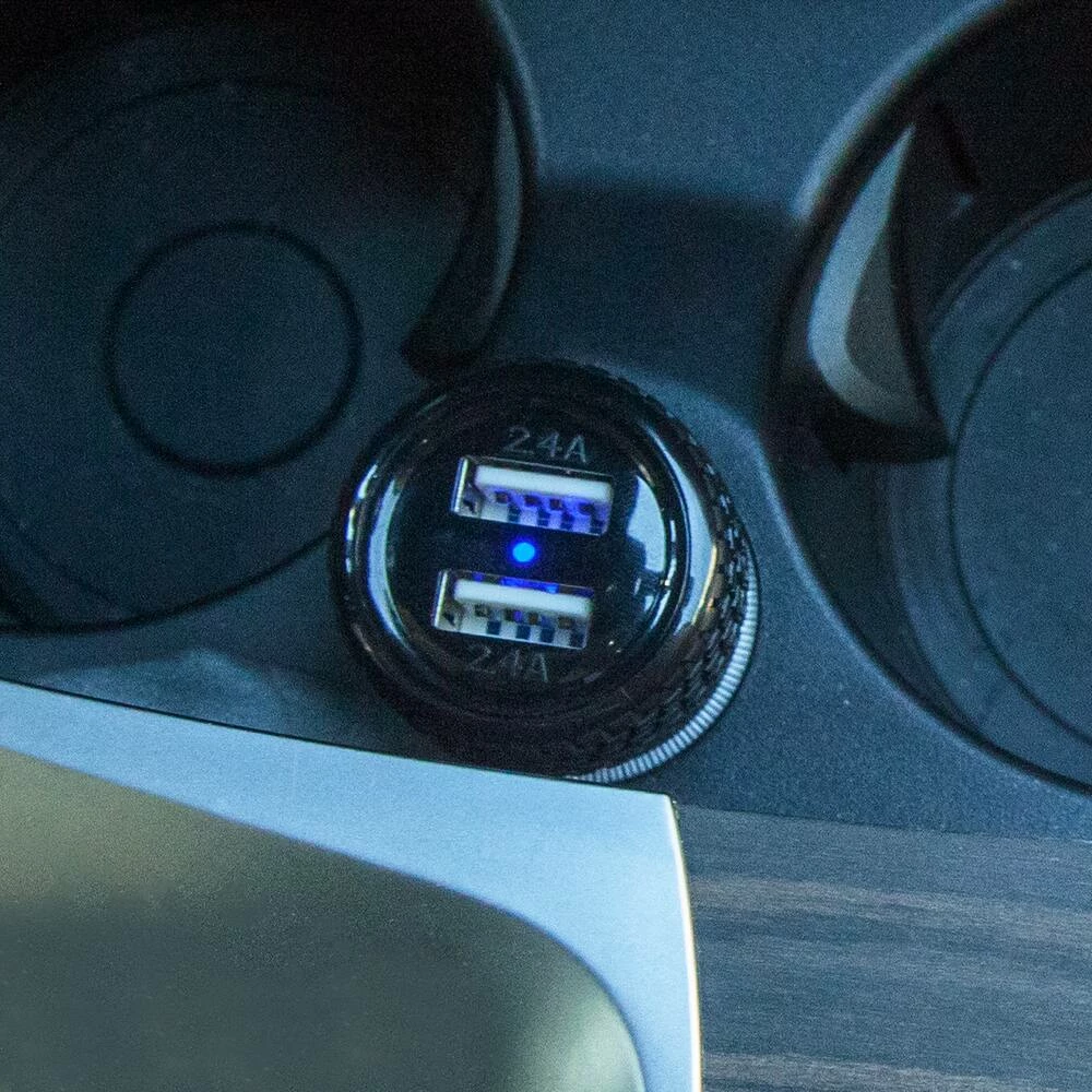 Bluehive 24 Watt Tire Pattern Car Charger With Dual USB-A Ports, Black - Image 6