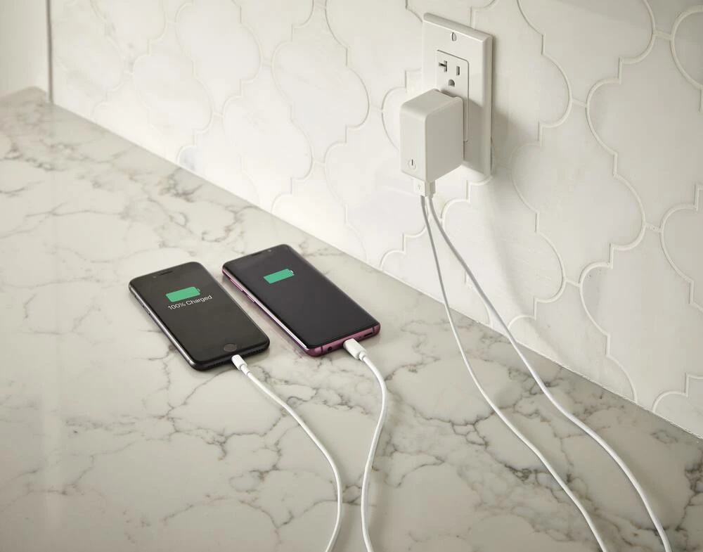 Bluehive 30W USB A + Type C Power Delivery Wall Charger, Compatible With Most Smartphones - Image 14