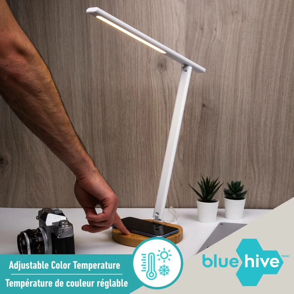 Bluehive 10W Foldable Wireless Charging Pad With LED Lamp - Image 7