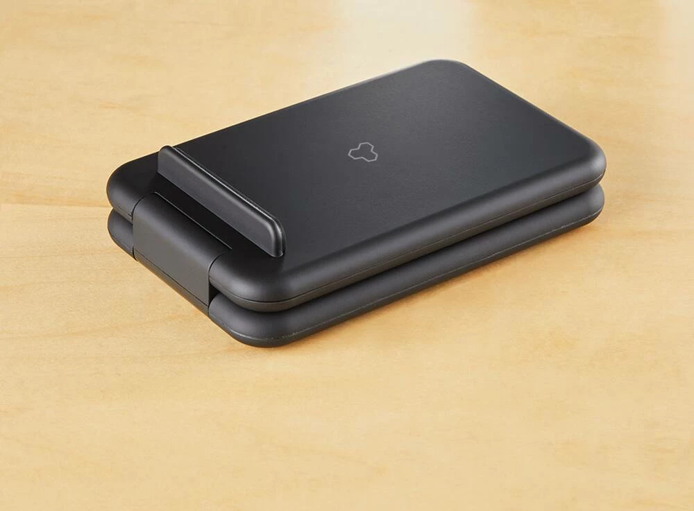 Bluehive Foldable Wireless Charging Station, Qi Certified, Black - Image 6